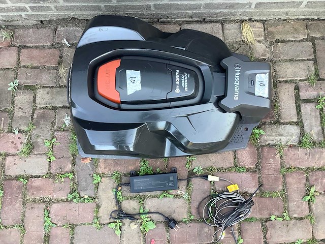 Husqvarna automower 420 robotmaaier - afbeelding 4 van  6