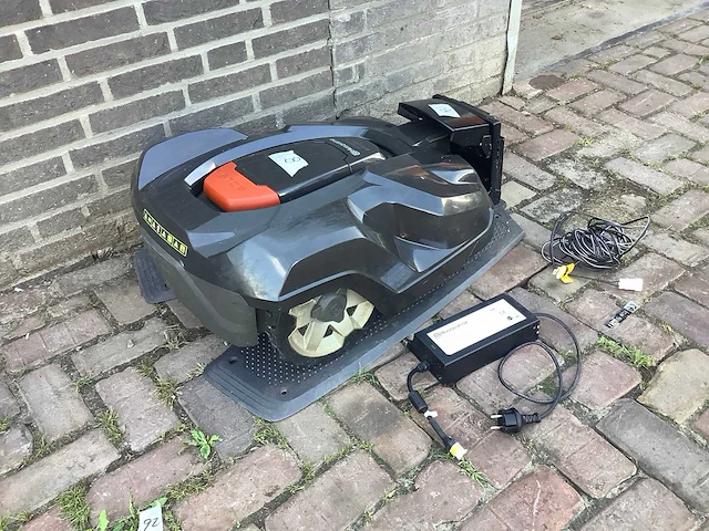 Husqvarna automower 430 x robotmaaier - afbeelding 3 van  6