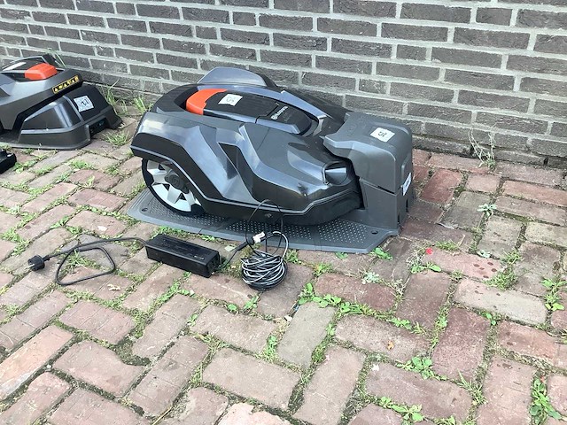 Husqvarna automower 430x robotmaaier - afbeelding 1 van  9