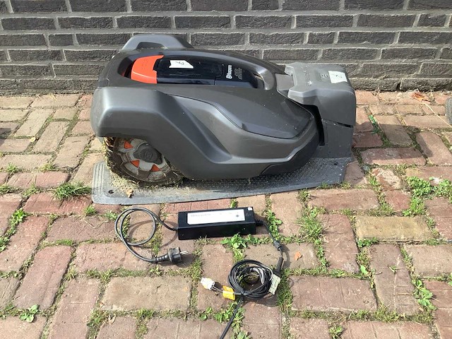 Husqvarna automower 430x robotmaaier - afbeelding 2 van  7