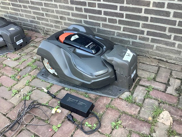 Husqvarna automower 450 x robotmaaier - afbeelding 1 van  7