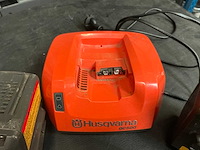 Husqvarna bl1200 accu en lader (3x) - afbeelding 3 van  3
