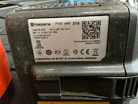Husqvarna bl1200 accu en lader (3x) - afbeelding 2 van  3