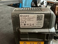 Husqvarna bl1200x accu en lader (3x) - afbeelding 4 van  5
