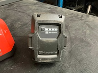Husqvarna bl1200x accu en lader (3x) - afbeelding 3 van  4
