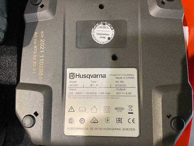 Husqvarna bli200 + b1-h accu's en lader - afbeelding 3 van  4