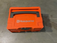 Husqvarna bli200 + b1-h accu's en lader - afbeelding 4 van  4