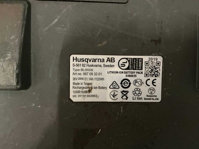 Husqvarna bli950x li-ion rugzakaccu - afbeelding 4 van  4