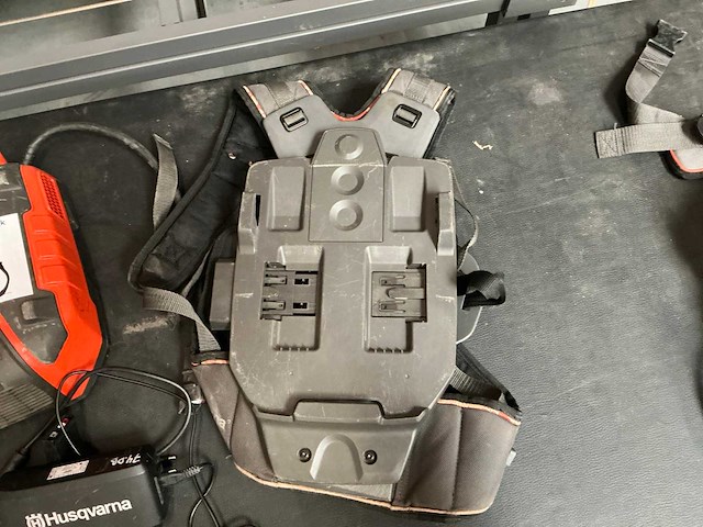 Husqvarna bli950x li-ion rugzakaccu - afbeelding 3 van  6