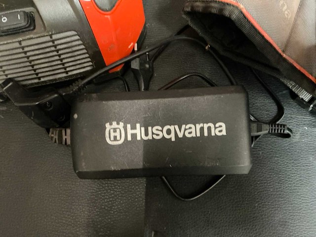 Husqvarna bli950x li-ion rugzakaccu - afbeelding 3 van  5