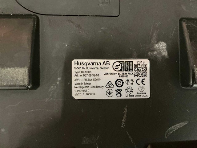 Husqvarna bli950x li-ion rugzakaccu - afbeelding 5 van  6