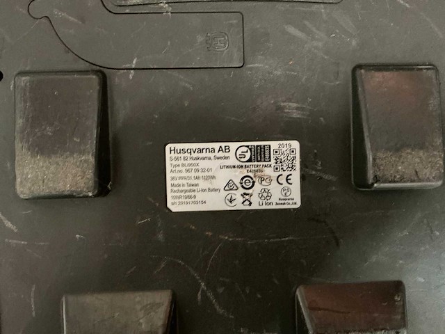 Husqvarna bli950x li-ion rugzakaccu - afbeelding 4 van  6