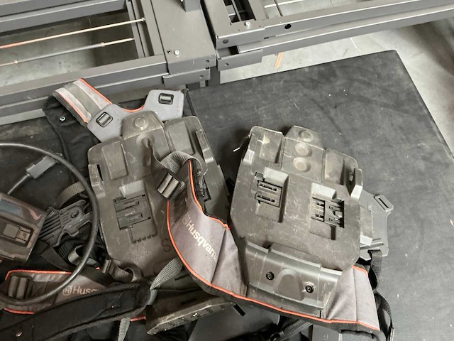 Husqvarna bli950x li-ion rugzakaccu - afbeelding 3 van  6