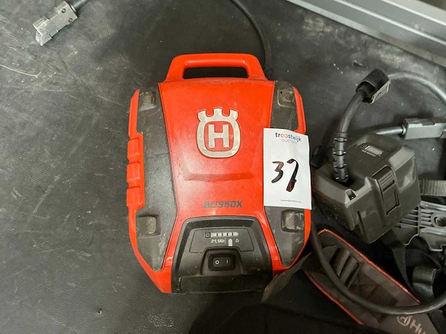 Husqvarna bli950x li-ion rugzakaccu - afbeelding 5 van  6