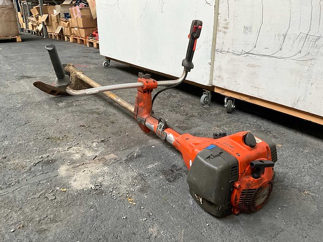 Husqvarna bosmaaier - afbeelding 3 van  5