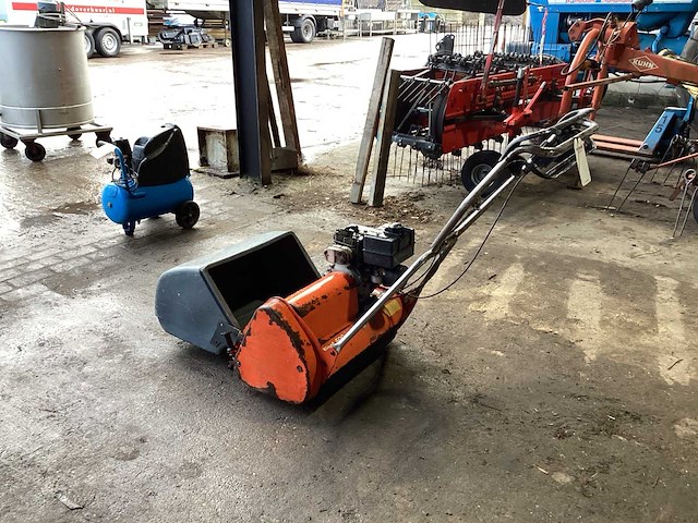 Husqvarna brilliant 500 grasmaaier - afbeelding 4 van  5