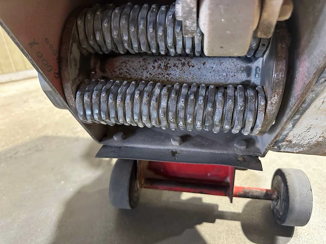 Husqvarna cg 200 lamellenfrees - afbeelding 6 van  6