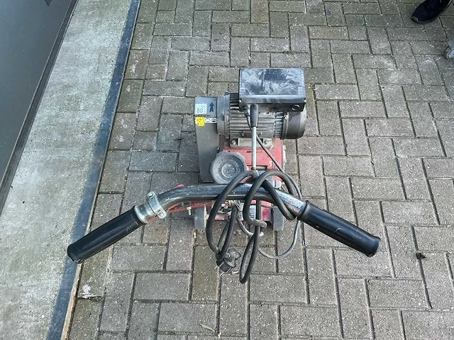Husqvarna cg200 betonfreesmachine - afbeelding 7 van  10