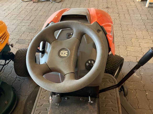 Husqvarna cth150 twin zitmaaier - afbeelding 6 van  7