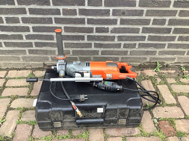 Husqvarna dm 220 diamant betonboormachine - afbeelding 2 van  5