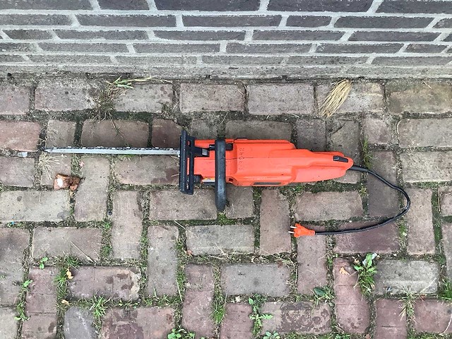 Husqvarna electric 321 kettingzaag - afbeelding 4 van  5