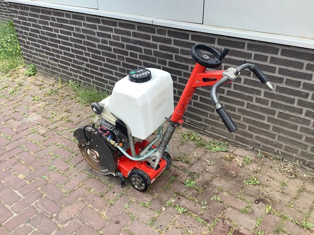 Husqvarna fs305 betonzaag - afbeelding 1 van  6
