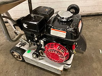 Husqvarna fs305 betonzaag - afbeelding 4 van  6