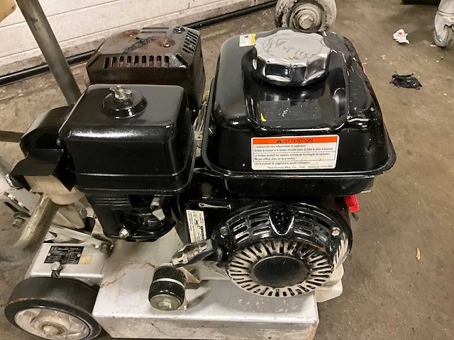 Husqvarna fs305 betonzaag - afbeelding 3 van  6