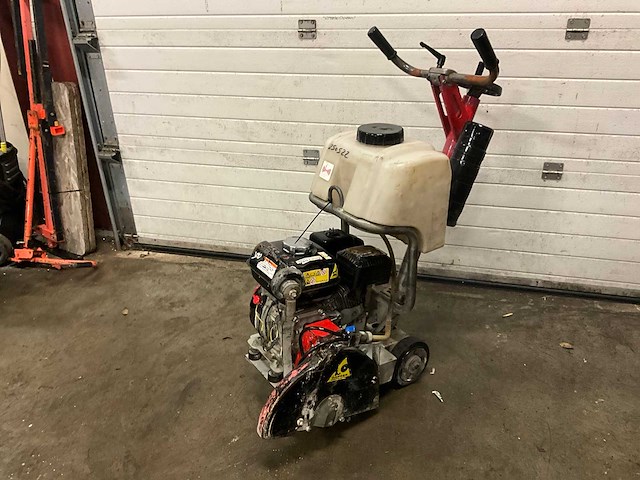 Husqvarna fs305 betonzaag - afbeelding 1 van  6