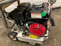 Husqvarna fs305 betonzaag - afbeelding 4 van  6