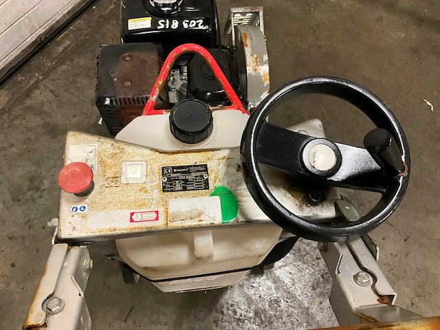 Husqvarna fs400lv betonzaag - afbeelding 5 van  6