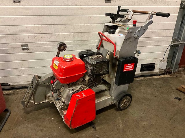 Husqvarna fs400lv betonzaag - afbeelding 1 van  6