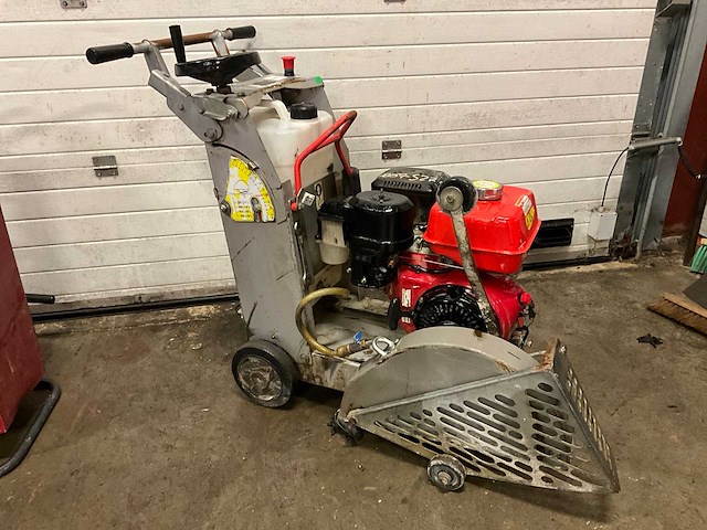 Husqvarna fs400lv betonzaag - afbeelding 2 van  6