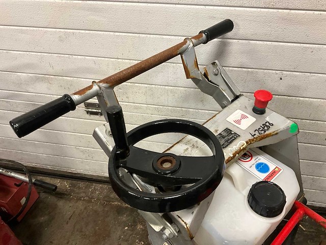 Husqvarna fs400lv betonzaag - afbeelding 4 van  6