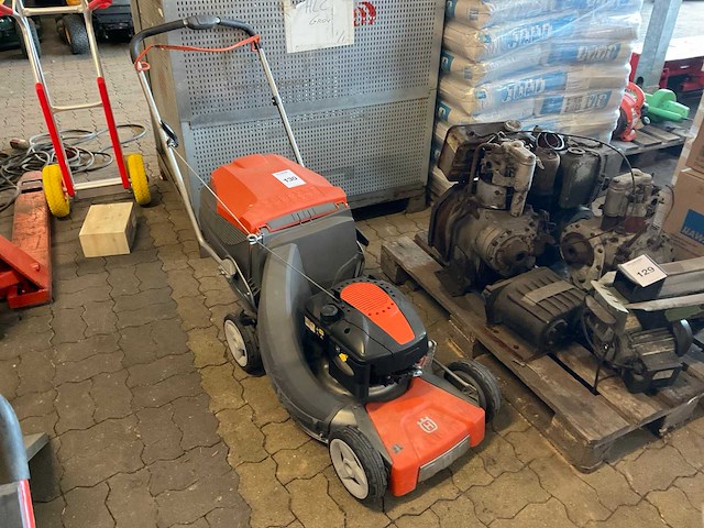 Husqvarna grasmaaier - afbeelding 2 van  5