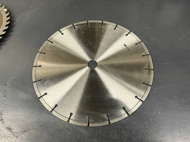 Husqvarna gs70 galaxy afkortzaagblad - afbeelding 4 van  4