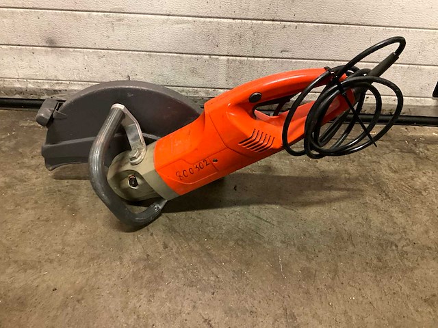 Husqvarna haakse slijpmachine - afbeelding 2 van  2