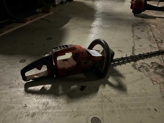 Husqvarna heggenschaar - afbeelding 2 van  5