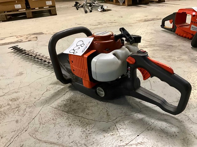 Husqvarna heggenschaar - afbeelding 3 van  5