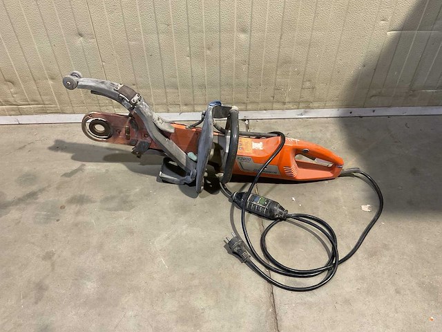 Husqvarna k3000 cut-n-break doorslijpmachine - afbeelding 1 van  4