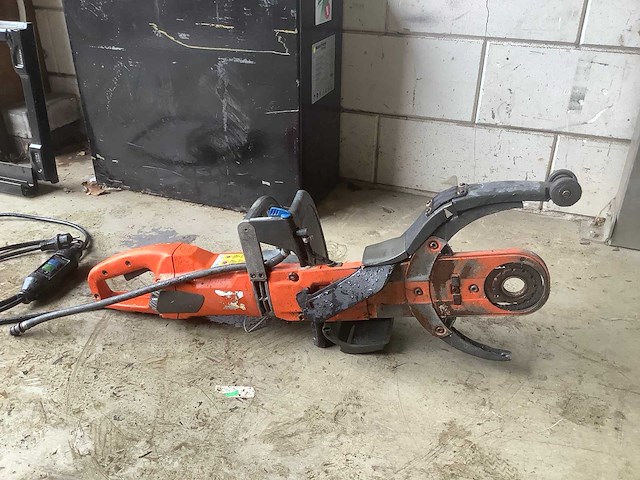 Husqvarna k4000 betonzaag - afbeelding 4 van  4