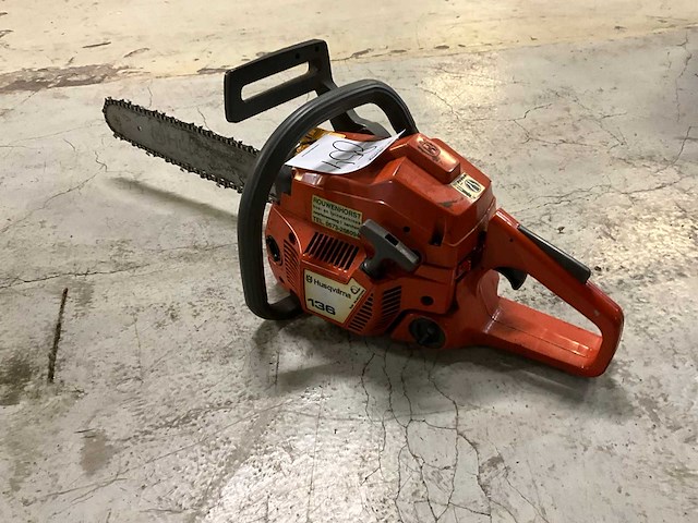 Husqvarna kettingzaag - afbeelding 3 van  6