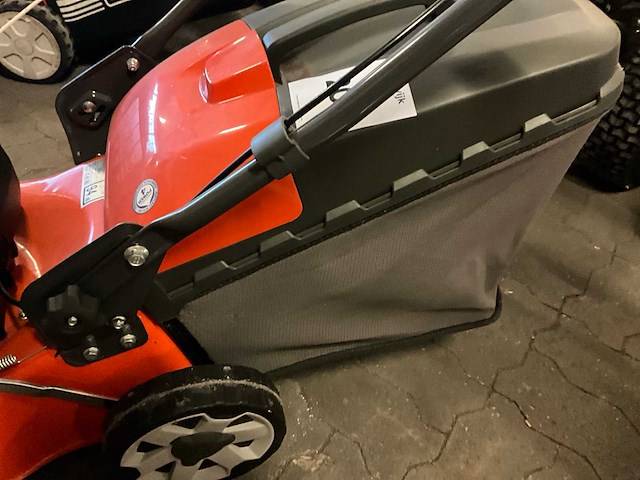 Husqvarna lc 140 grasmaaier - afbeelding 10 van  11