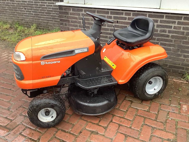 Husqvarna lt131 zitmaaier - afbeelding 3 van  6