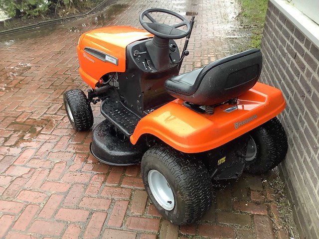 Husqvarna lt131 zitmaaier - afbeelding 4 van  6