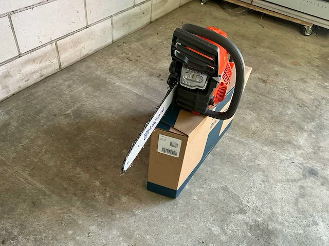 Husqvarna mark ii 135 kettingzaag - afbeelding 3 van  8
