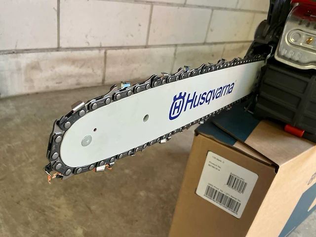 Husqvarna mark ii 135 kettingzaag - afbeelding 4 van  8
