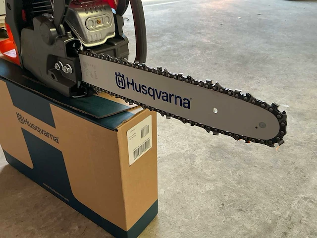 Husqvarna mark ii 135 kettingzaag - afbeelding 5 van  8