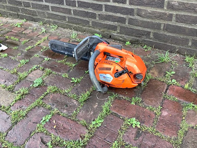 Husqvarna mt435 kettingzaag - afbeelding 1 van  3