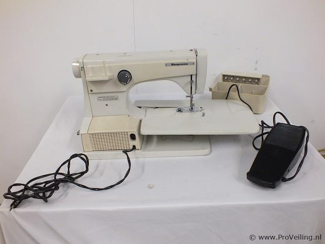 Husqvarna naaimachine - afbeelding 2 van  3